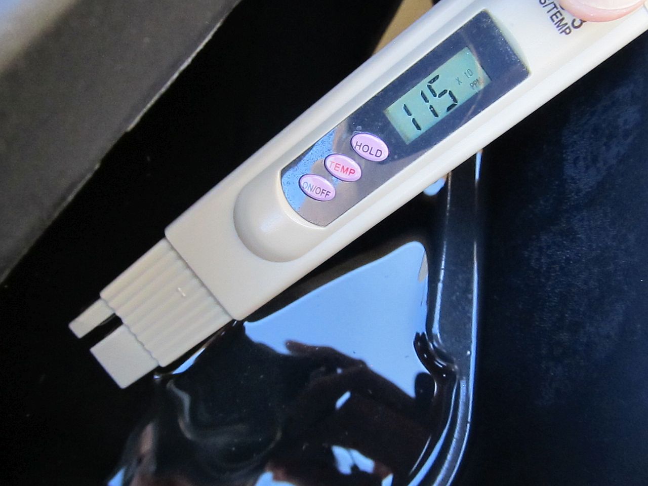 Measuring EC Value with Meter